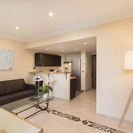 - Promenade Des Anglais Apartment *