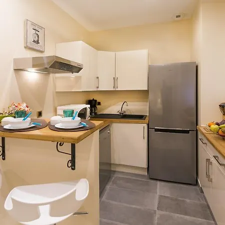 - Promenade Des Anglais Apartment Nice